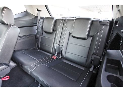 Used 2023 Volkswagen Atlas SEL R-Line AWD/4WD image 14