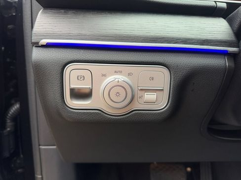 Used 2025 Mercedes-Benz GLE 350 4MATIC image 27