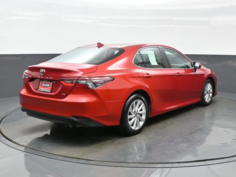 Used 2023 Toyota Camry LE FWD image 6