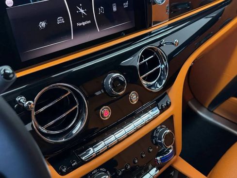Used 2022 Rolls-Royce Ghost AWD/4WD image 35