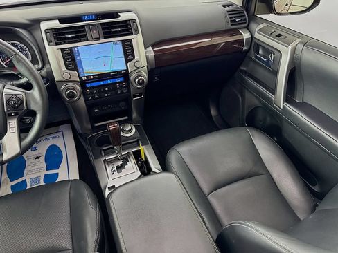 Used 2022 Toyota 4Runner Limited AWD/4WD image 29