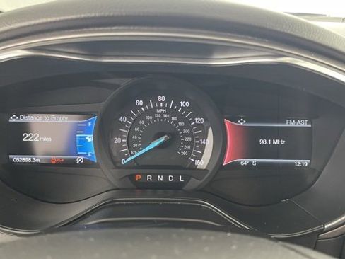 Used 2020 Ford Fusion SE w/ Equipment Group 151A image 39