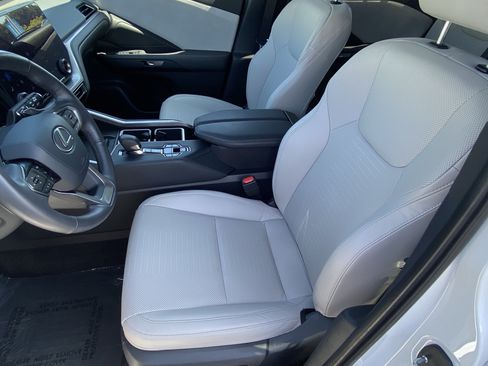 Used 2024 Lexus TX 350 AWD w/ Technology Package image 15
