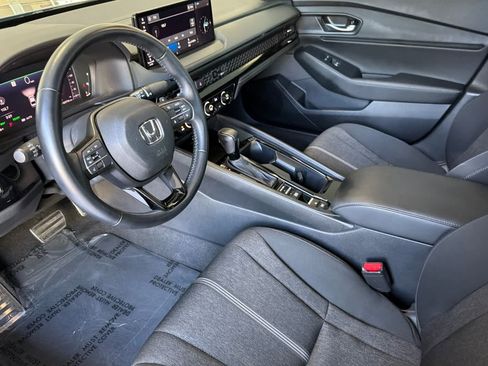 Used 2024 Honda Accord Sport image 11