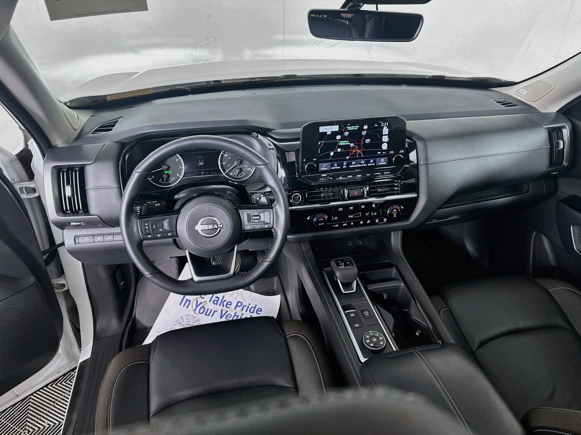 Used 2023 Nissan Pathfinder SL w/ SL Premium Package AWD/4WD image 23