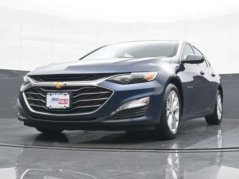 Used 2021 Chevrolet Malibu LT image 16