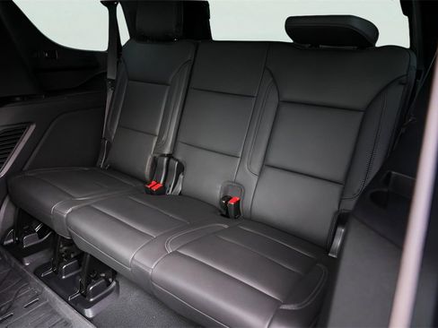 Used 2024 Chevrolet Tahoe Z71 w/ Off-Road Capability Package image 30