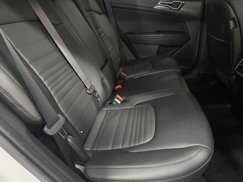 Used 2024 Kia Sportage SX image 22