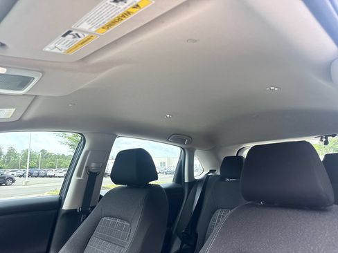 Used 2025 Honda HR-V LX image 31