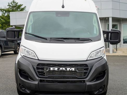 Used 2023 RAM ProMaster 2500 FWD image 11