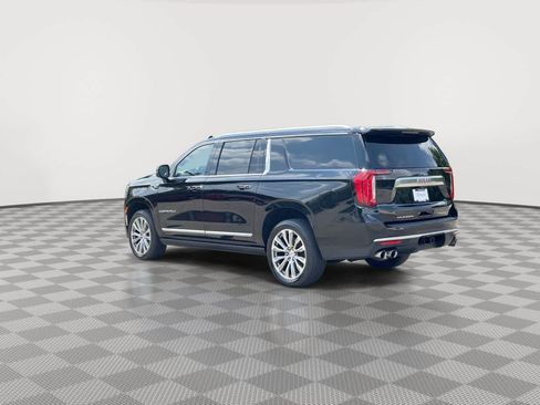 Used 2021 GMC Yukon XL Denali w/ Denali Premium Package AWD/4WD image 6
