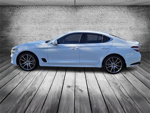 Used 2023 Genesis G70 3.3T image 2