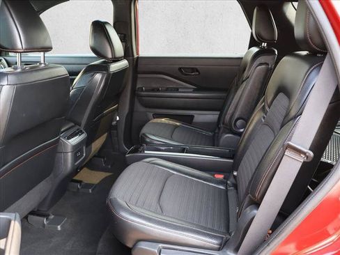 Used 2023 Nissan Pathfinder Rock Creek AWD/4WD image 18