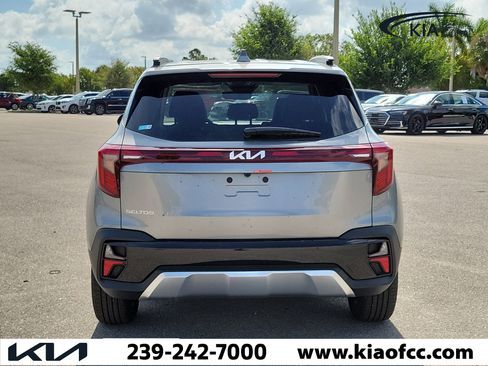 New 2026 Kia Seltos S FWD image 5