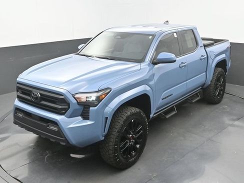 Used 2026 Toyota Tacoma SR5 RWD image 29