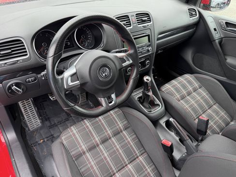Used 2013 Volkswagen GTI Driver's Edition FWD image 17