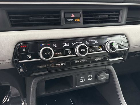 New 2025 Honda Pilot EX-L image 6