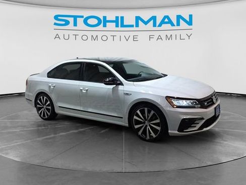 Used 2018 Volkswagen Passat 3.6 FWD image 10
