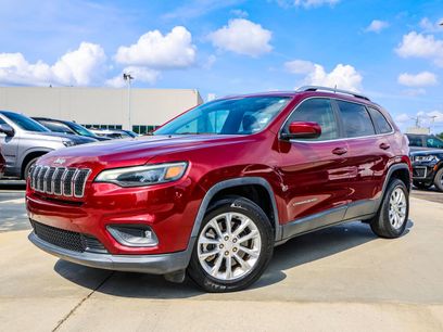Used 2019 Jeep Cherokee Latitude w/ Popular Appearance Group