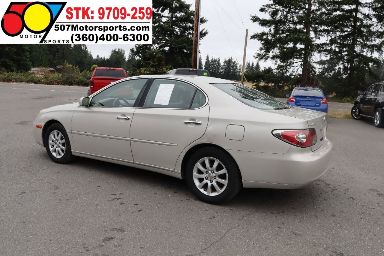 Used 2002 Lexus ES 330 w/ Premium Pkg FWD image 5