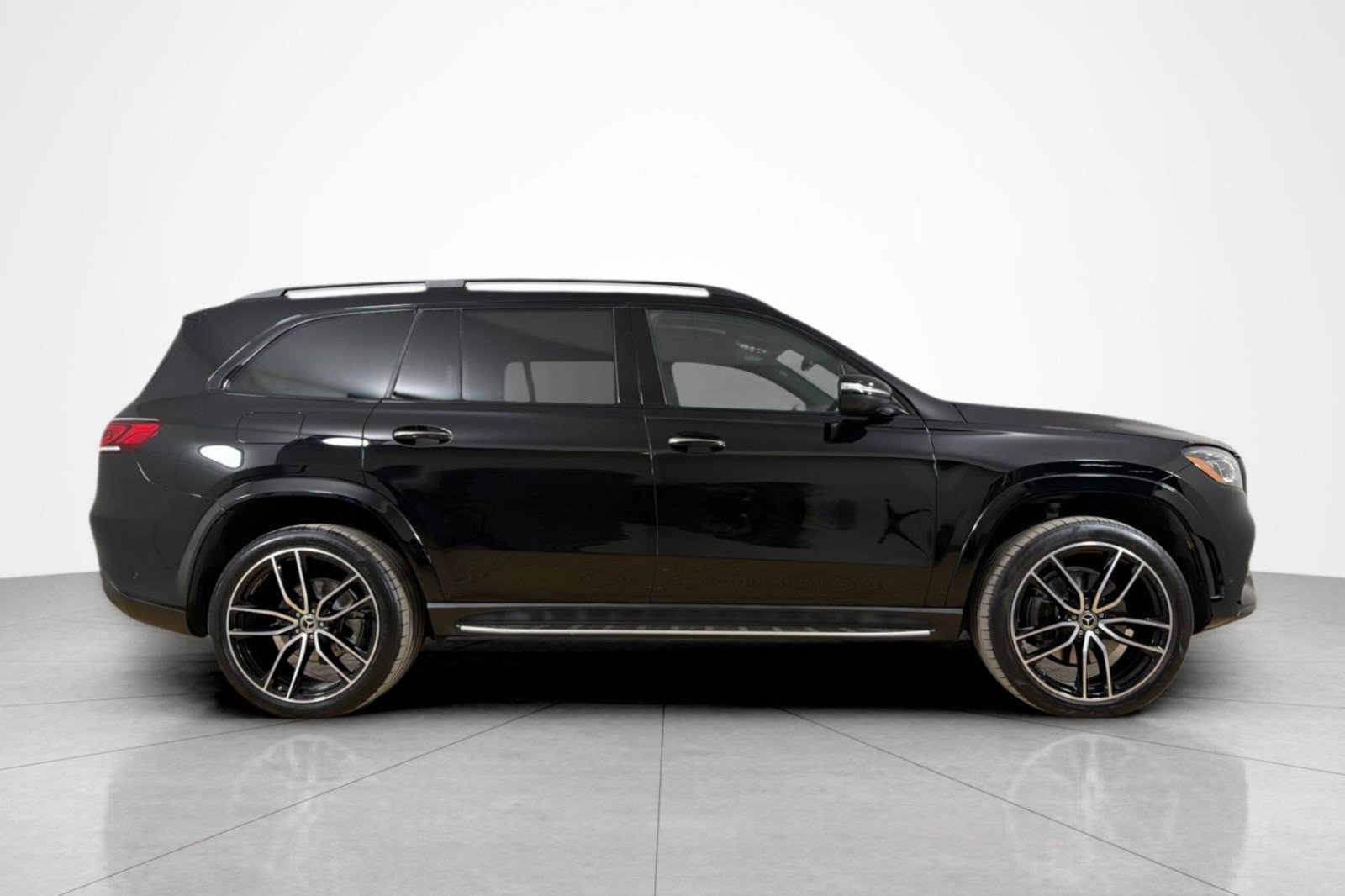 Used 2022 Mercedes-Benz GLS 450 4MATIC image 6
