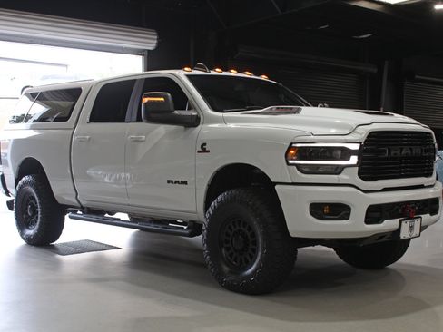 Used 2024 RAM 2500 Laramie w/ Night Edition AWD/4WD image 28