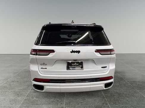 Used 2025 Jeep Grand Cherokee L Summit AWD/4WD image 23