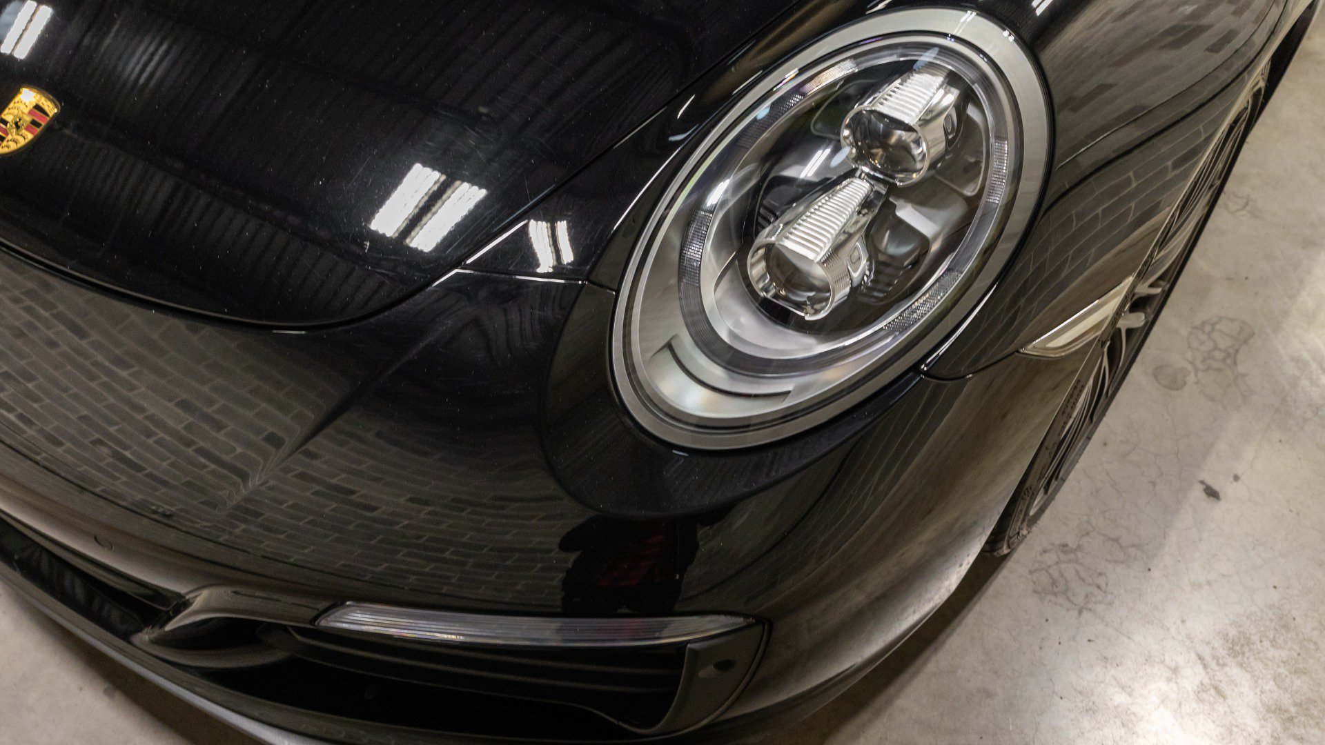 Used 2018 Porsche 911 Carrera RWD image 18