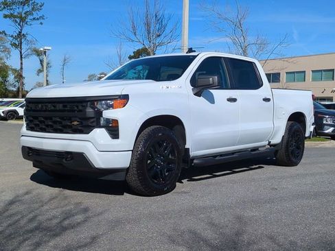 Used 2024 Chevrolet Silverado 1500 Custom w/ Turbomax Blackout Package image 2