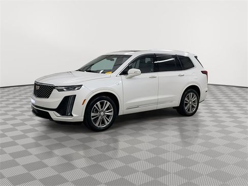 Certified 2023 Cadillac XT6 Premium Luxury w/ LPO, Floor Liner Package image 4