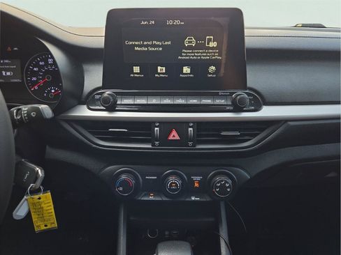 Used 2021 Kia Forte Sedan FWD image 14