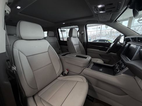 Used 2023 GMC Yukon XL Denali image 39