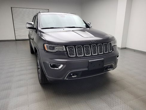 Used 2017 Jeep Grand Cherokee Overland AWD/4WD image 14