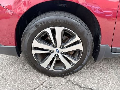Used 2018 Subaru Outback 2.5i Limited AWD/4WD image 21
