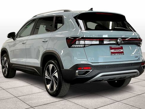 New 2025 Volkswagen Taos SE image 3