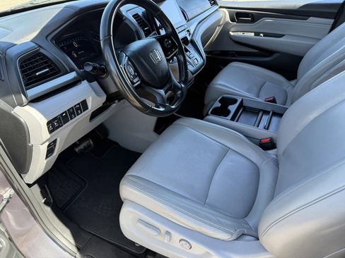 Used 2018 Honda Odyssey Touring image 19
