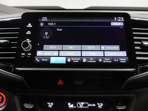 Used 2025 Honda Ridgeline Sport image 29