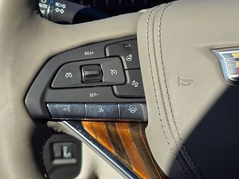 Used 2024 Cadillac Escalade Sport Platinum image 39