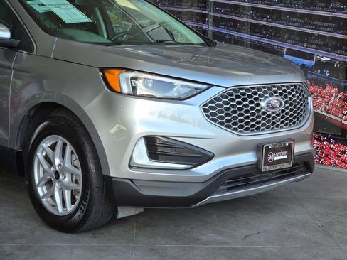 Used 2024 Ford Edge SEL AWD/4WD image 2