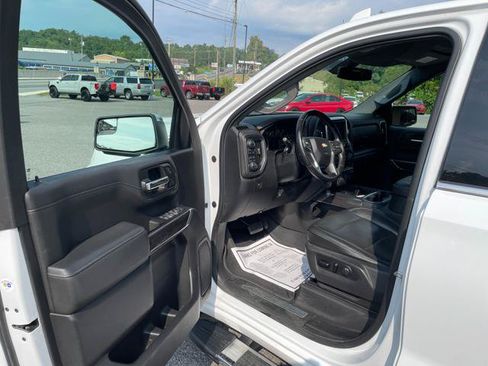 Used 2019 Chevrolet Silverado 1500 LTZ AWD/4WD image 13