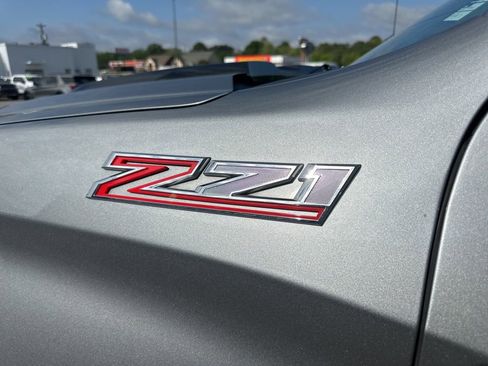 Used 2024 Chevrolet Silverado 1500 Custom Trail Boss w/ LPO, Dark Essentials Package AWD/4WD image 6