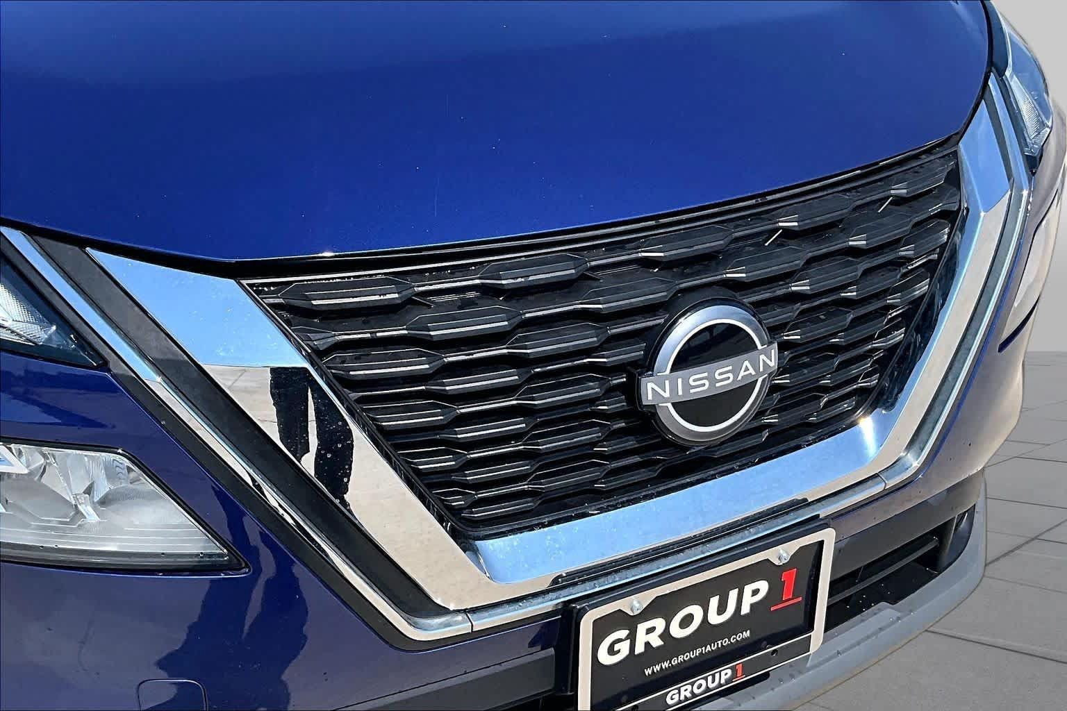 Used 2023 Nissan Rogue SV FWD image 55