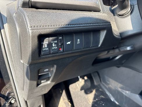 Used 2026 Honda Odyssey EX-L image 20