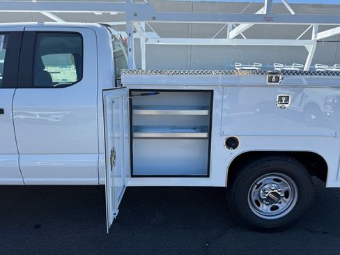 New 2026 Ford F250 XL w/ XL Chrome Package image 28