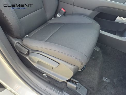 New 2026 Hyundai Santa Fe SE image 30