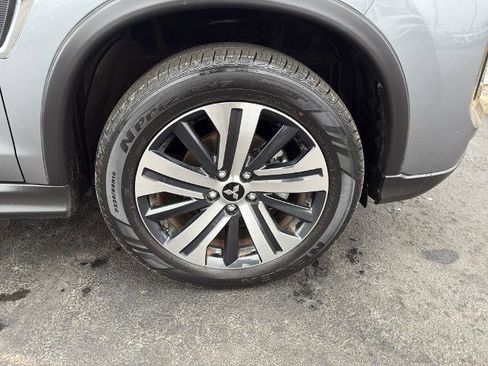 Used 2025 Mitsubishi Outlander Sport AWD image 11