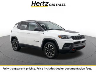 Used 2025 Jeep Compass Trailhawk AWD/4WD video 1