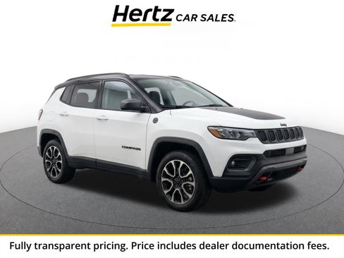 Used 2025 Jeep Compass Trailhawk AWD/4WD image 1