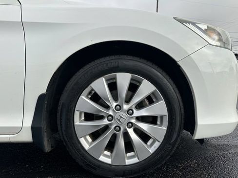 Used 2015 Honda Accord EX image 11