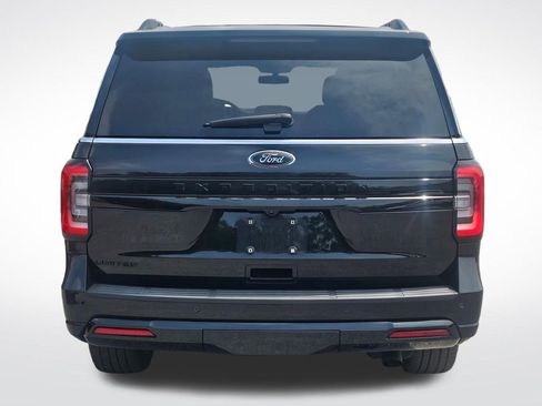 Used 2024 Ford Expedition Limited image 7